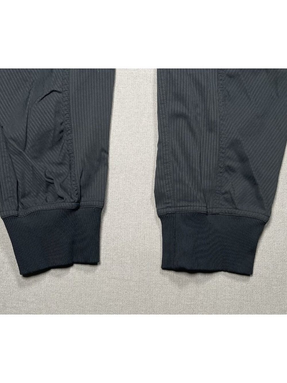 Lululemon Dance Studio Mid Rise Black Jogger Pants - Women Size 2 X 28 - Picture 10 of 16